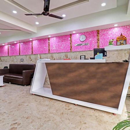 OYO Flagship 85851 Bharat Stay New Delhi Exteriör bild